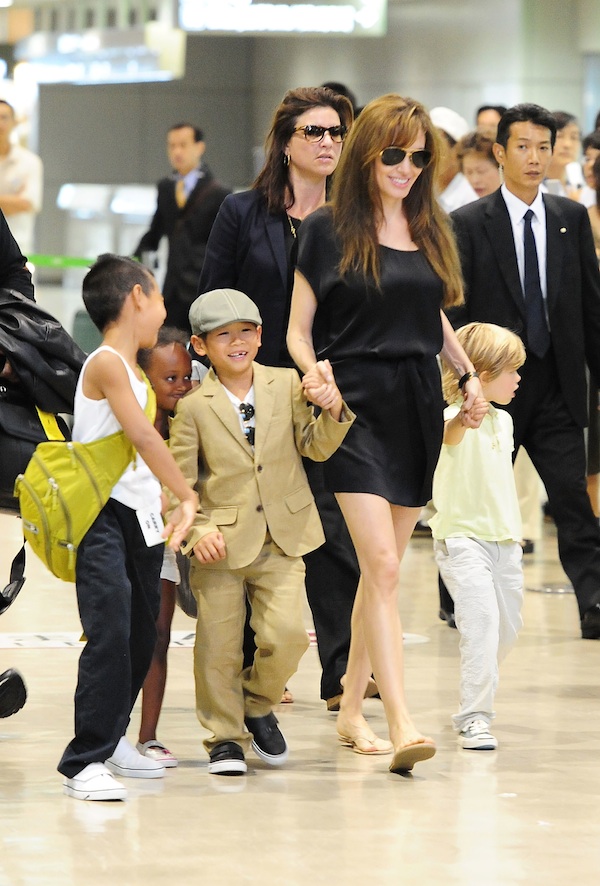 Are Angelina Jolie's Kids Confused? Victoria's Secret Gets On More Male Fantasies