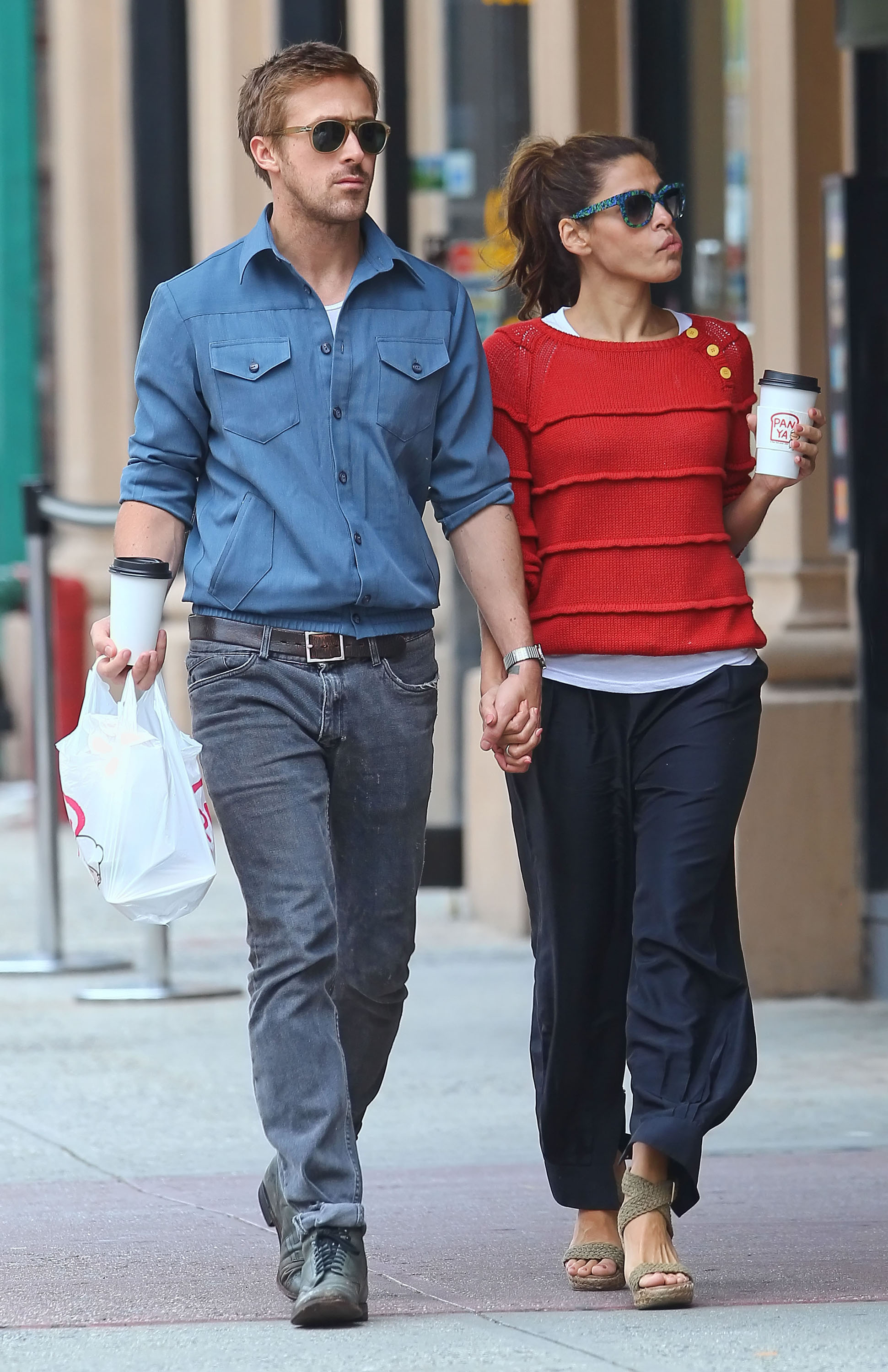Ryan Gosling And Eva Mendes Holding Hands After Lunch