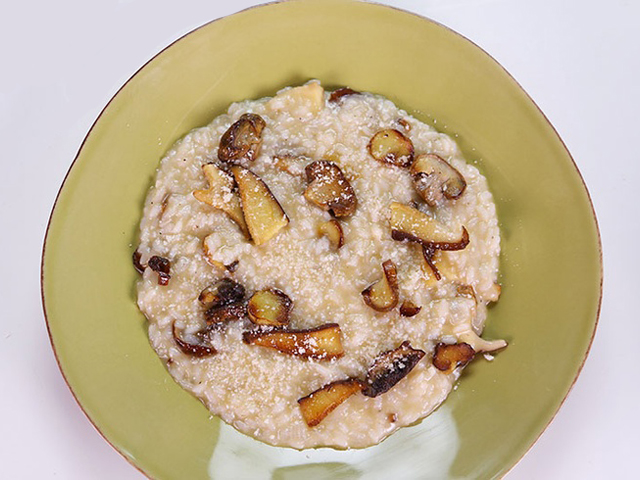 15 Random Celebrities Who Wrote Cookbooks