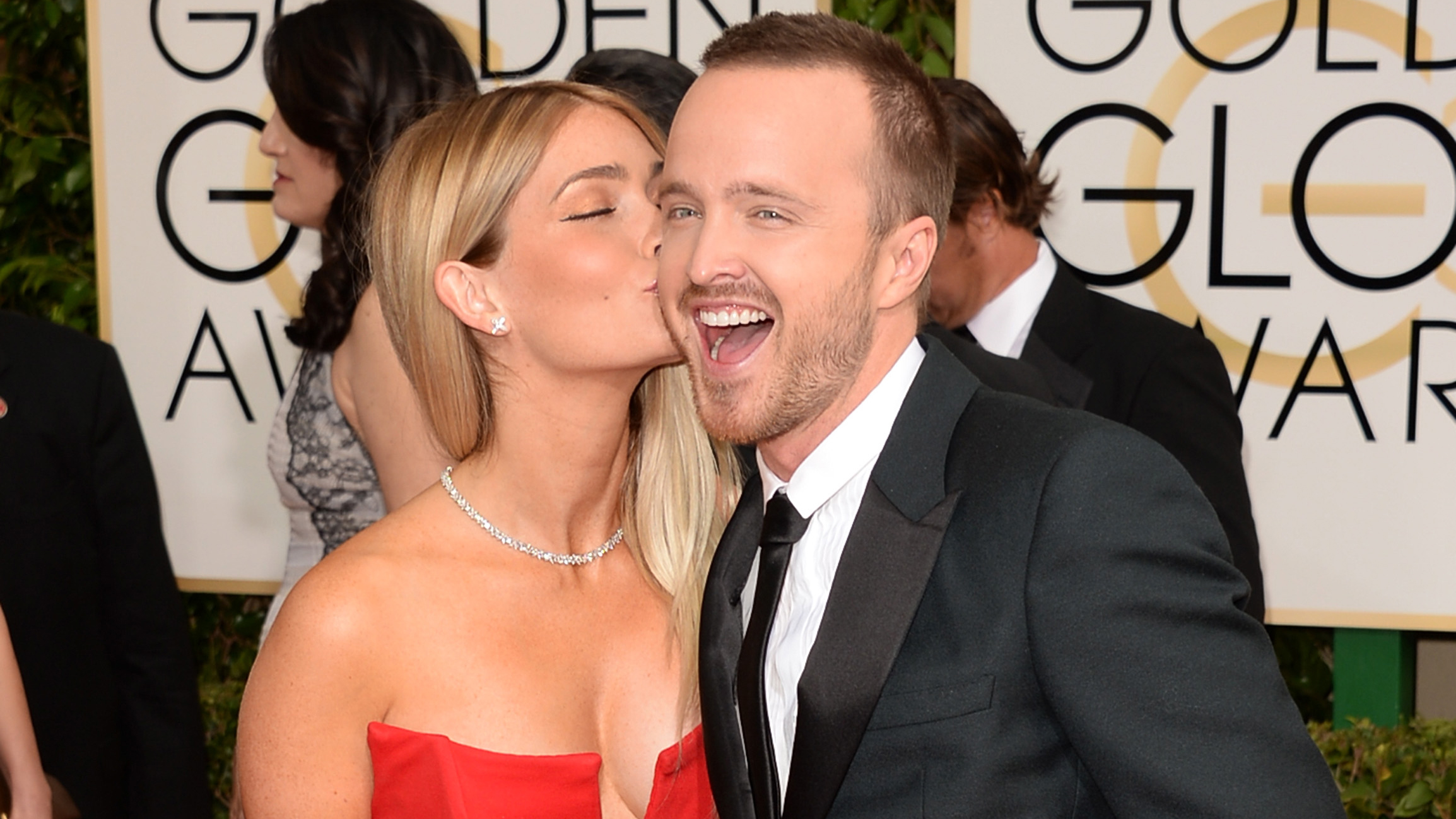 30 Sickeningly Adorable Pics of Aaron and His Wife Lauren Paul