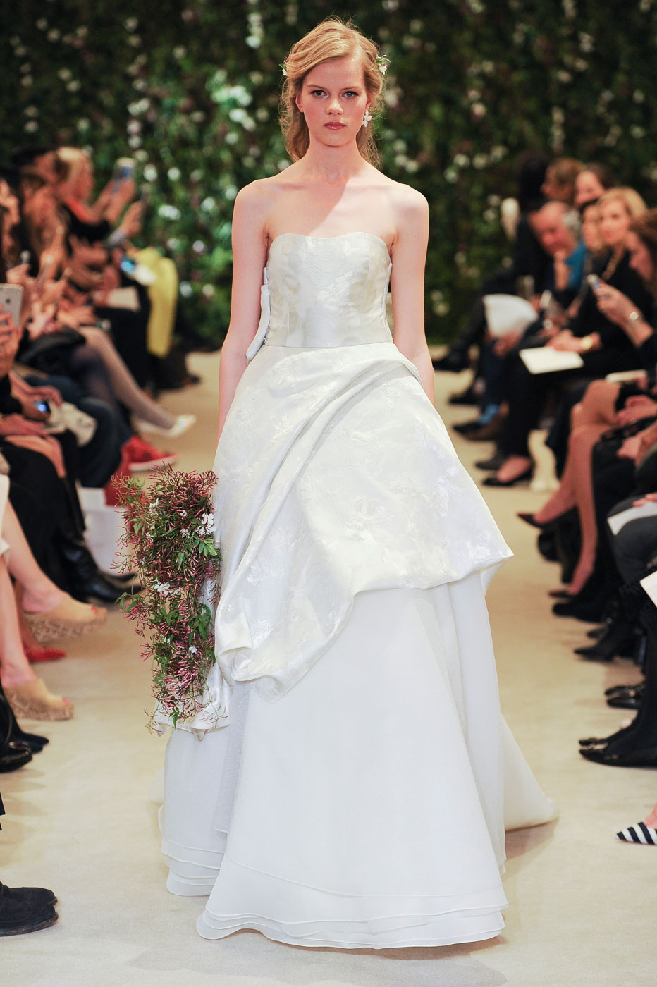 wedding dress shopping tips