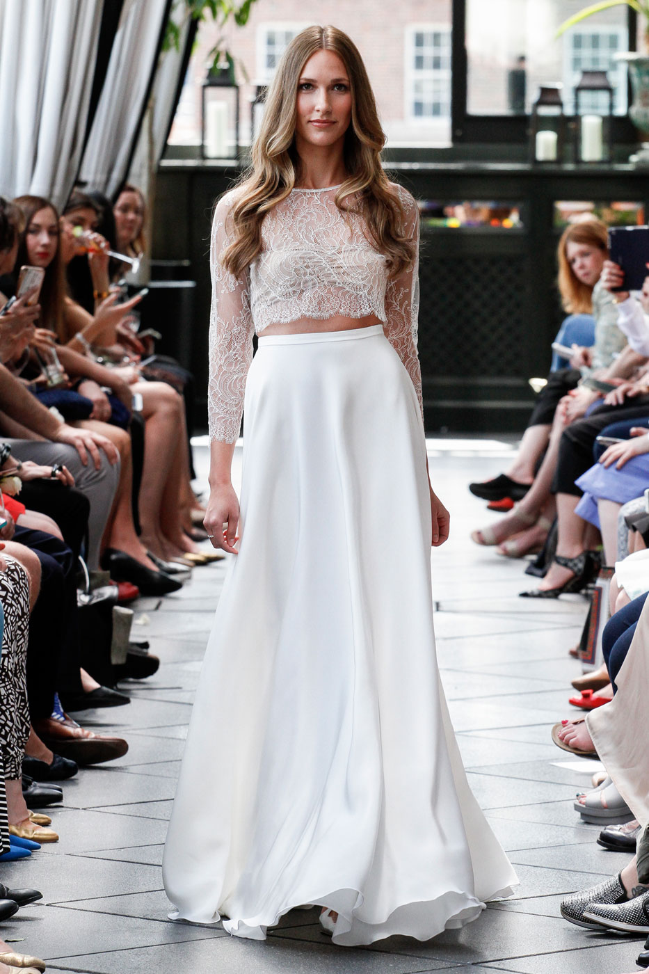 wedding dress shopping tips