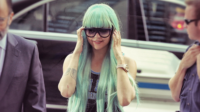 Amanda Bynes Manhattan Criminal Court Appearance - July 9, 2013