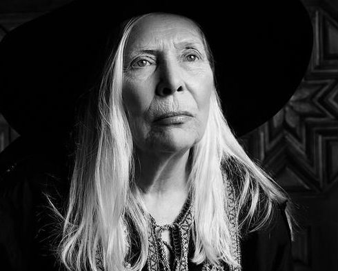 Mary-Kate Olsen and Ashley Olsen's Brand The Row Had No-Phones Policy