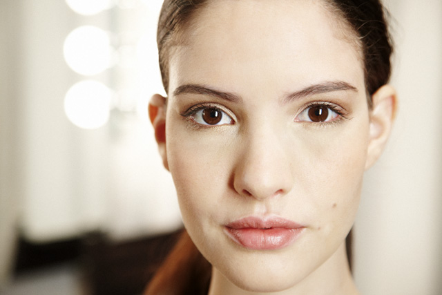 How Choose Eye Shadow That Compliments Your Skin