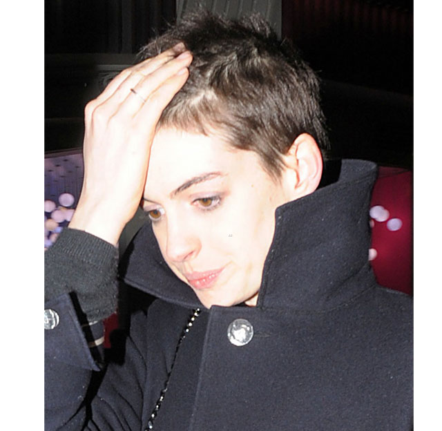 Zooey Deschanel's 7 Biggest Beauty Secrets