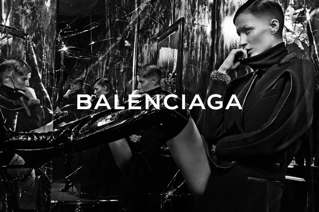Gisele Bundchen Shaves Off Hair For Balenciaga
