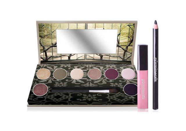 Emmy Rossum’s Eye Makeup Is Optical Illusion