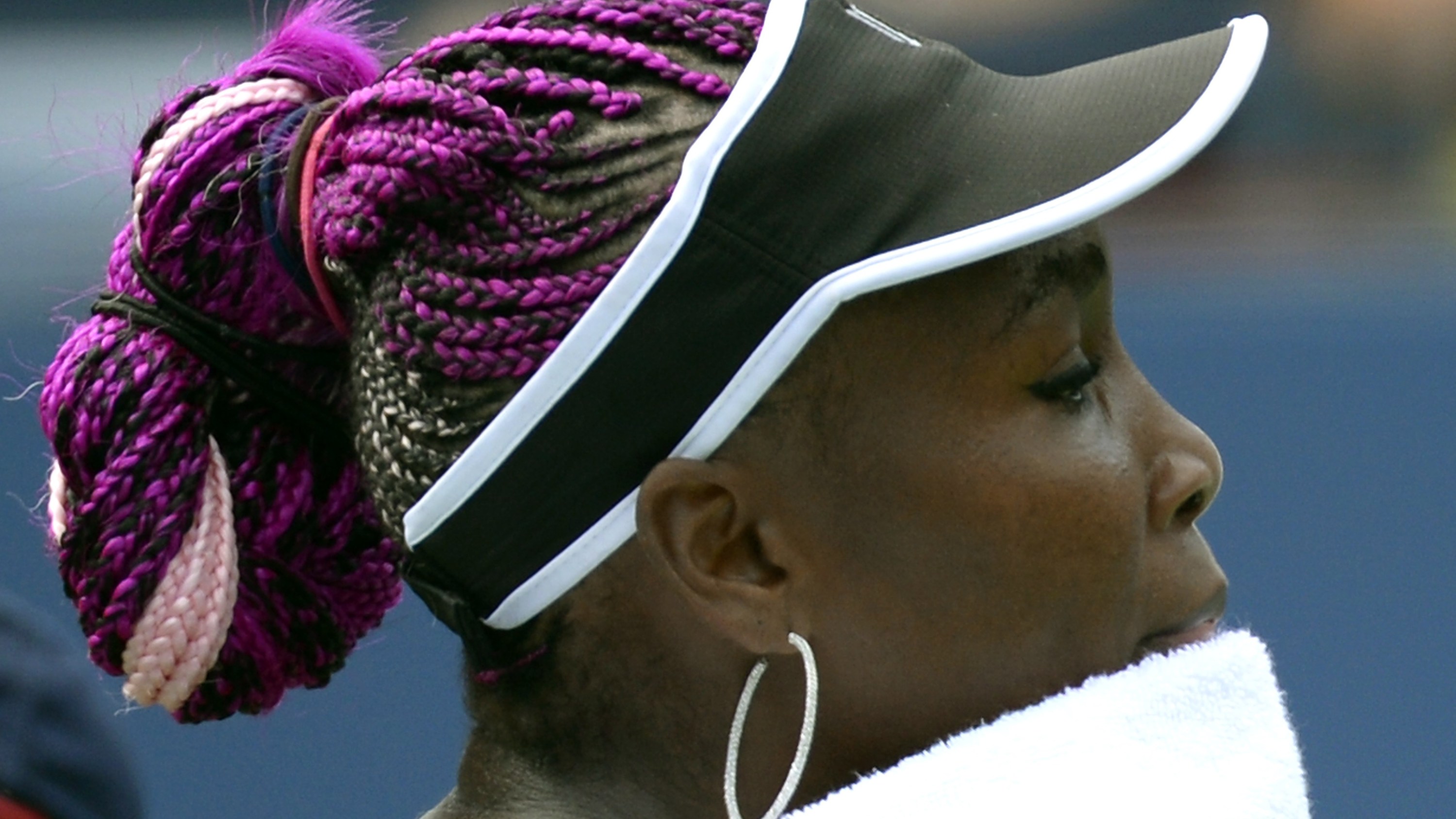 Venus Williams Shows Up With Purple Hair, Nails at U.S. Open