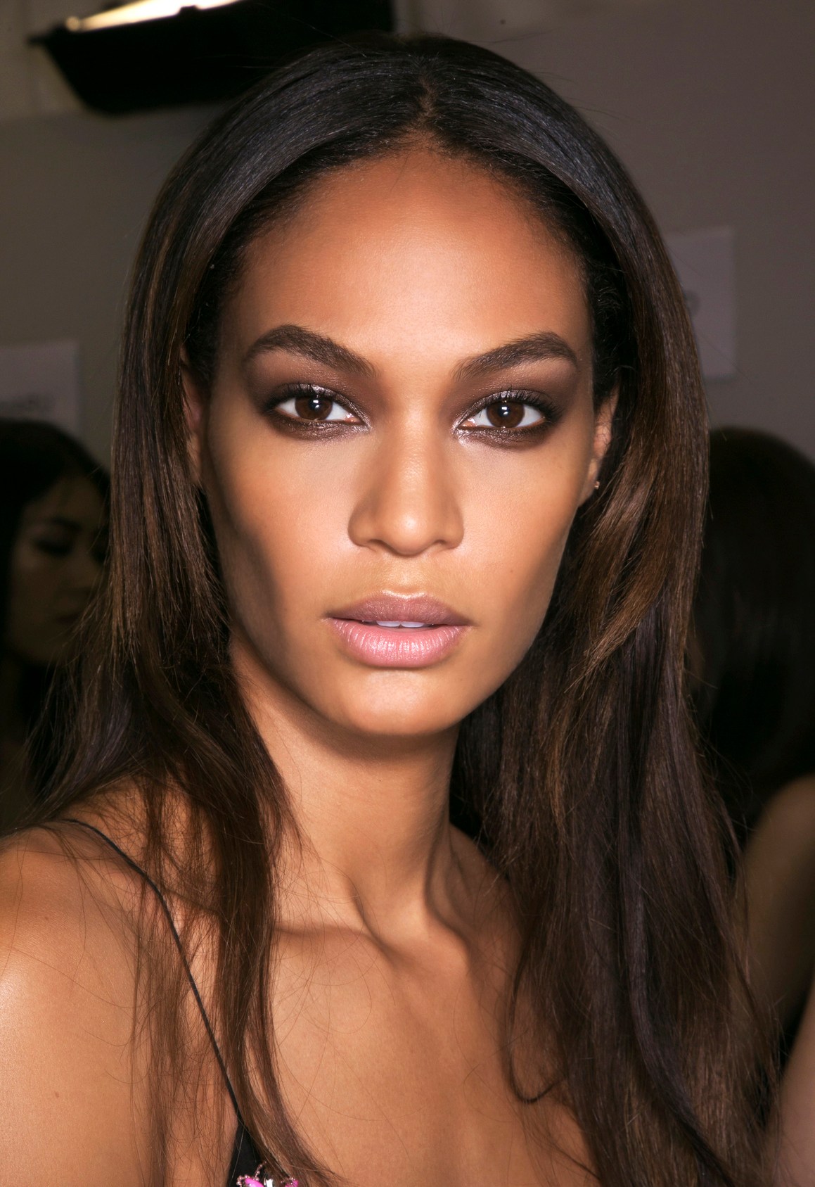 Should I Chemically Straighten My Hair: Tips to Know Before