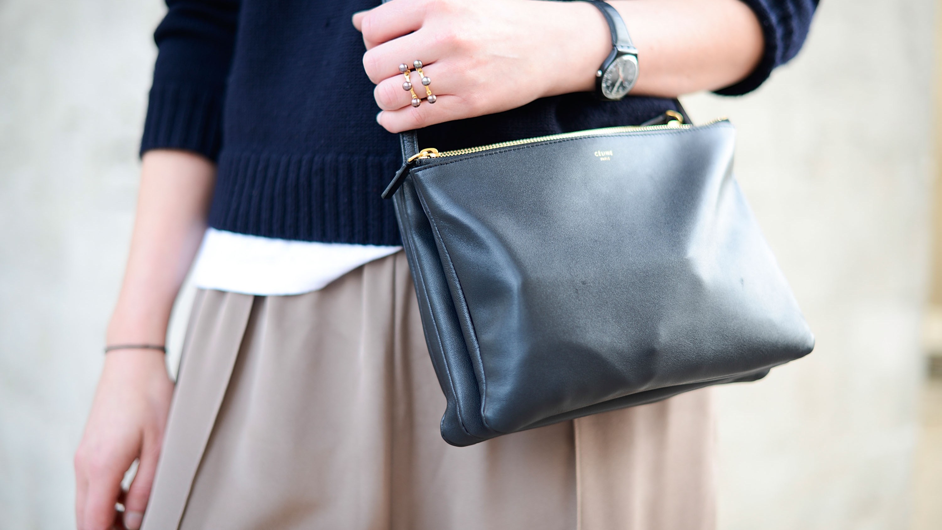 Should You Be Using Bar Shampoo? The Pros & Cons