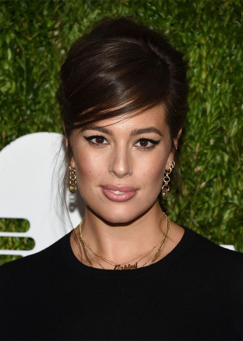 ashley-graham-oval-face-hairstyle