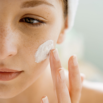 7 Tried-and-True Moisturizers That Won't Break You Out