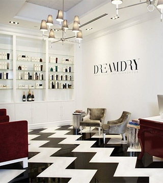 Jennifer Aniston Chops Off Her Hair after Brazilian Blowout Disaster