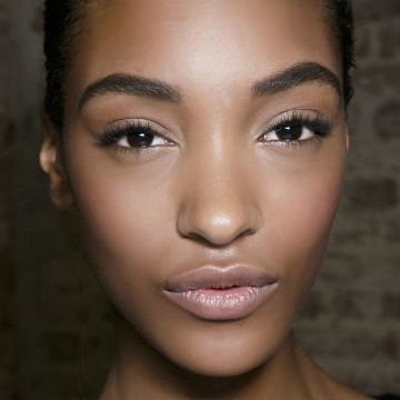 Haircuts for Thick Hair 2020: Timeless Looks and Products for Pulling Them Off