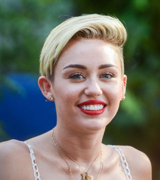 Mila Kunis' Ponytail Trick Makes Straight Hair Way More Flattering