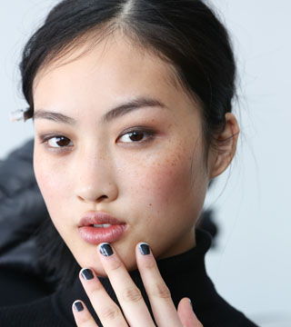 How to Get Strong Nails: 5 Rules to Live By