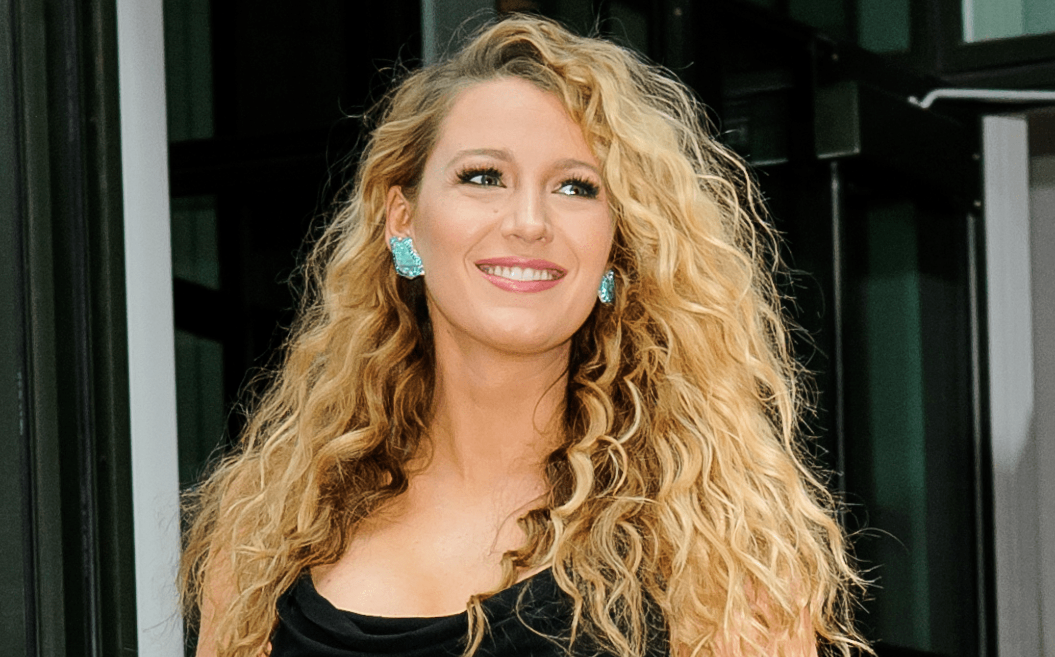 Now Kim Kardashian's Lasering Her Belly Button