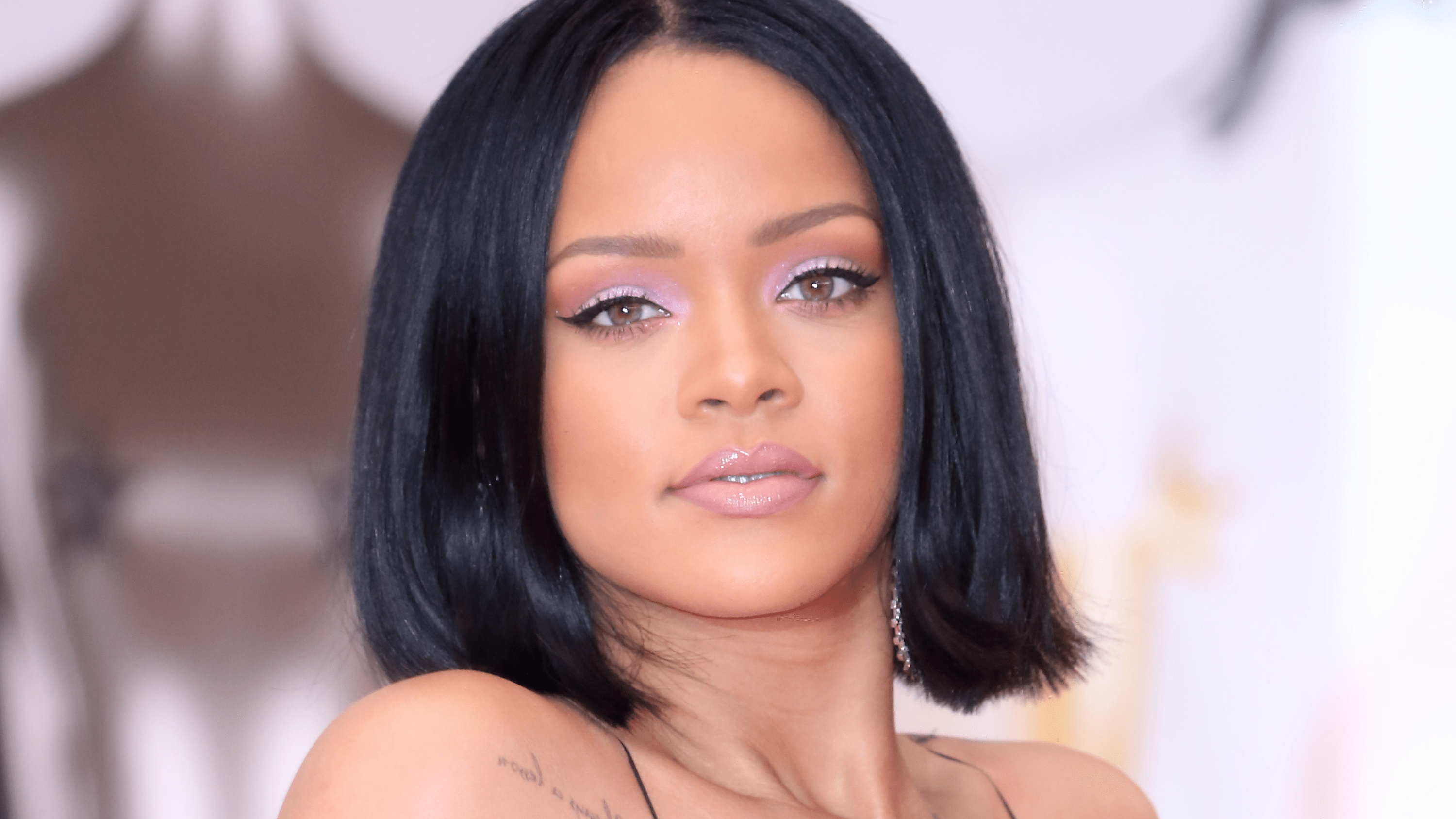 Rihanna to Play Alien Stripper in Sci-Fi Film 'Valerian'