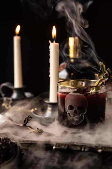 STYLECASTER | Halloween Cocktails