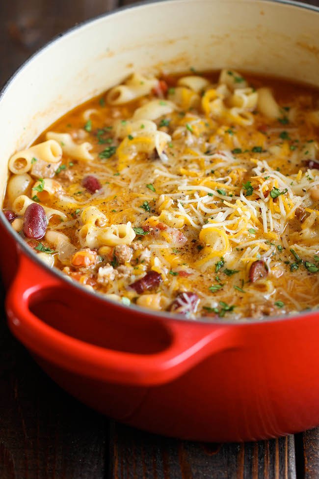 STYLECASTER | comfort food recipes | One Pot Chili Mac and Cheese