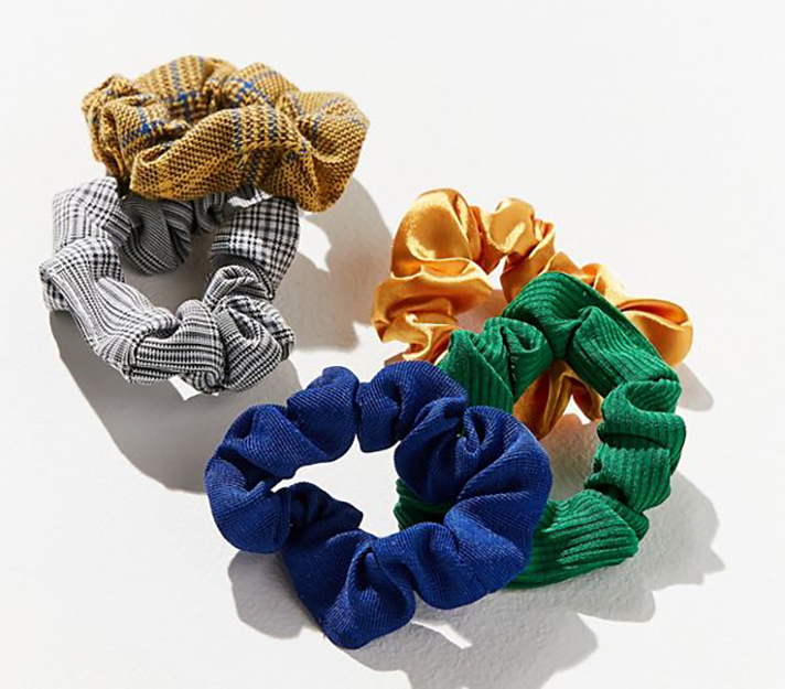 STYLECASTER | Literally Just 101 Stocking Stuffers That Are Worth the Buy