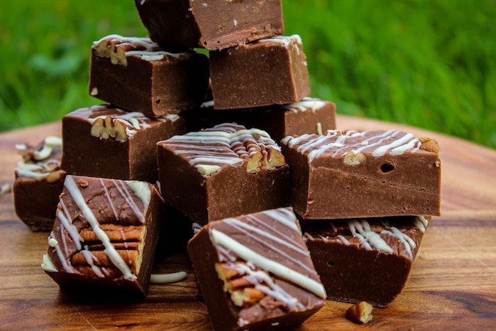 STYLECASTER | 11 Impressive Holiday Desserts You Can Make In a Slow Cooker | Fudge