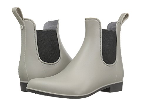 STYLECASTER | Wide-Fit Winter Booties to Shop Now