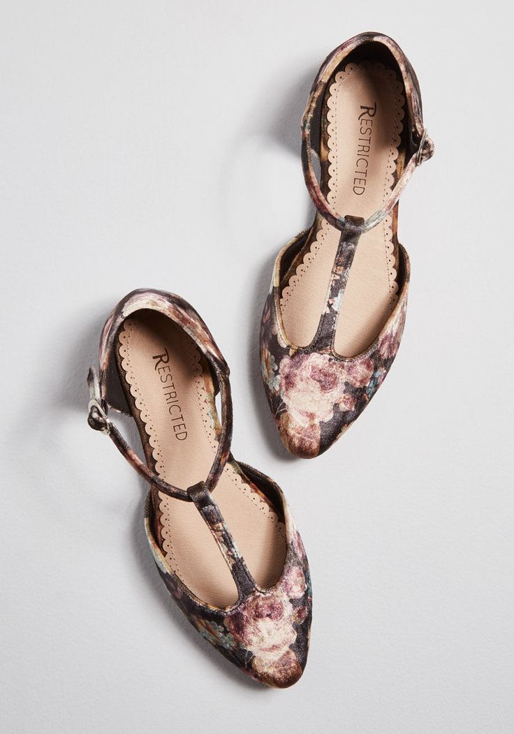 STYLECASTER | Wide-Fit Statement Shoes