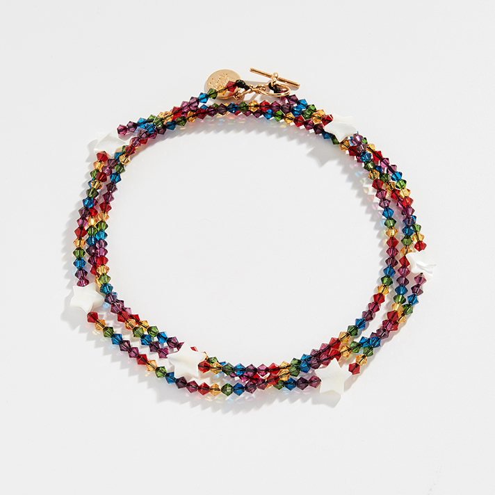 STYLECASTER | Friendship Bracelets Might Be 2019's Most Nostalgic Trend Yet
