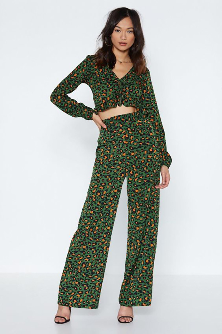 STYLECASTER | There Are So Many Sweet Deals on Spring Pants Right Now