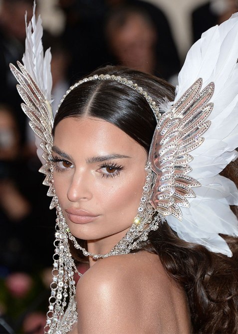met-gala-2019-emily-ratajkowski