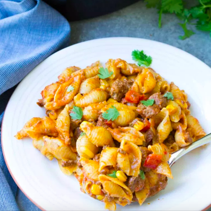 STYLECASTER | Slow-Cooker Pastas Are the Easiest Way to Indulge in a Lazy, Decadent Meal This Summer | Easy Taco Pasta