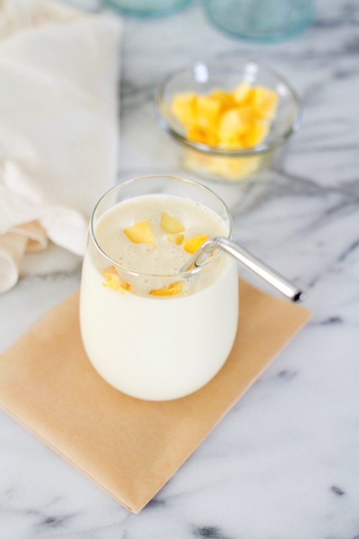 STYLECASTER | 17 High-Protein Smoothies with 5 Ingredients or Less | 3-Ingredient Mango Smoothie