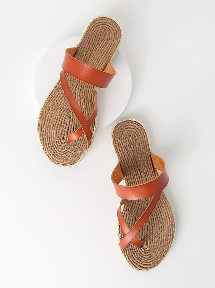 STYLECASTER | Are Flip-Flops Doomed to Be Forever Un-Cute?