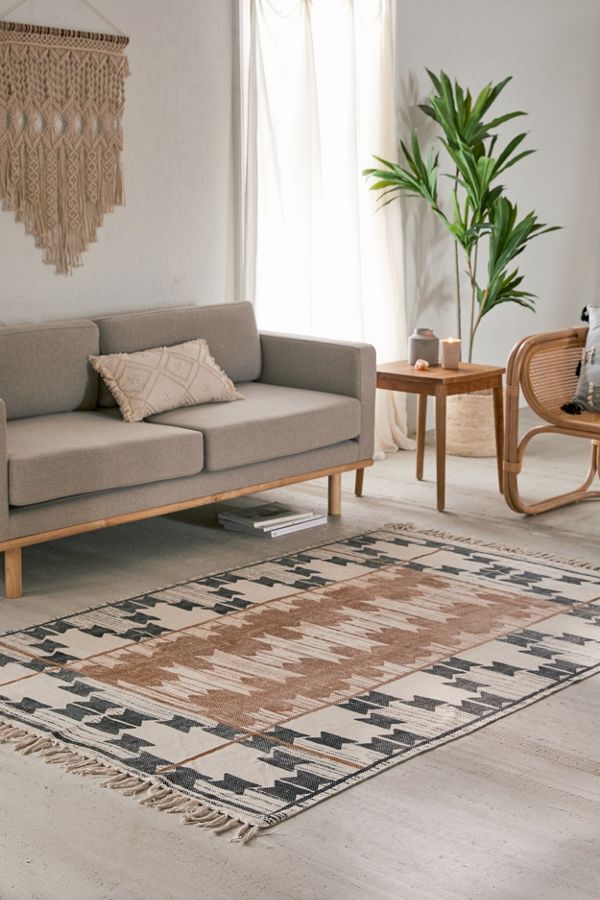 Urban Outfitters' Summer Sale Wants You to Fill Your Home with Affordable Decor | STYLECASTER