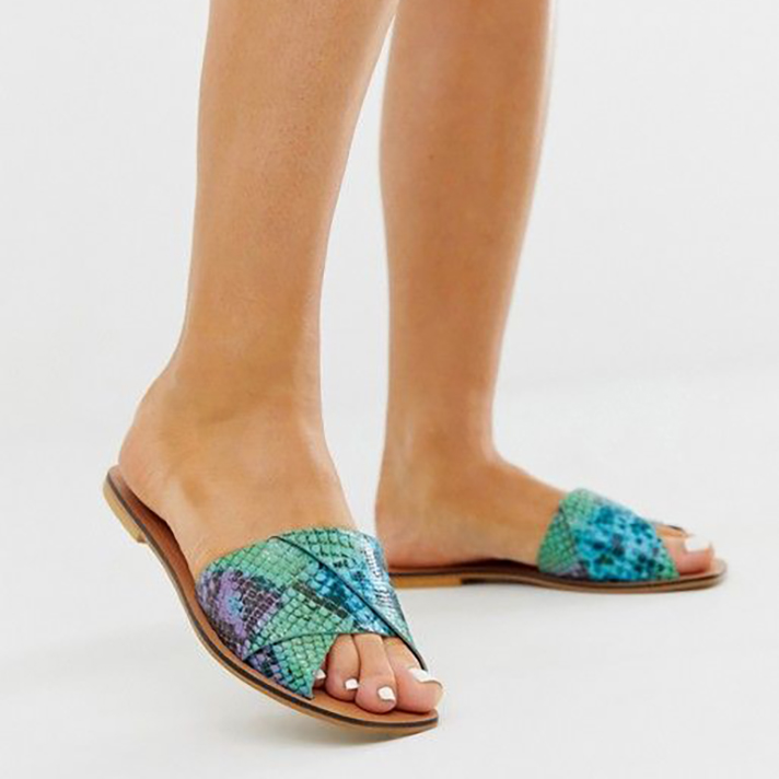 STYLECASTER | Summer Slides Are Back and Cuter Than Ever