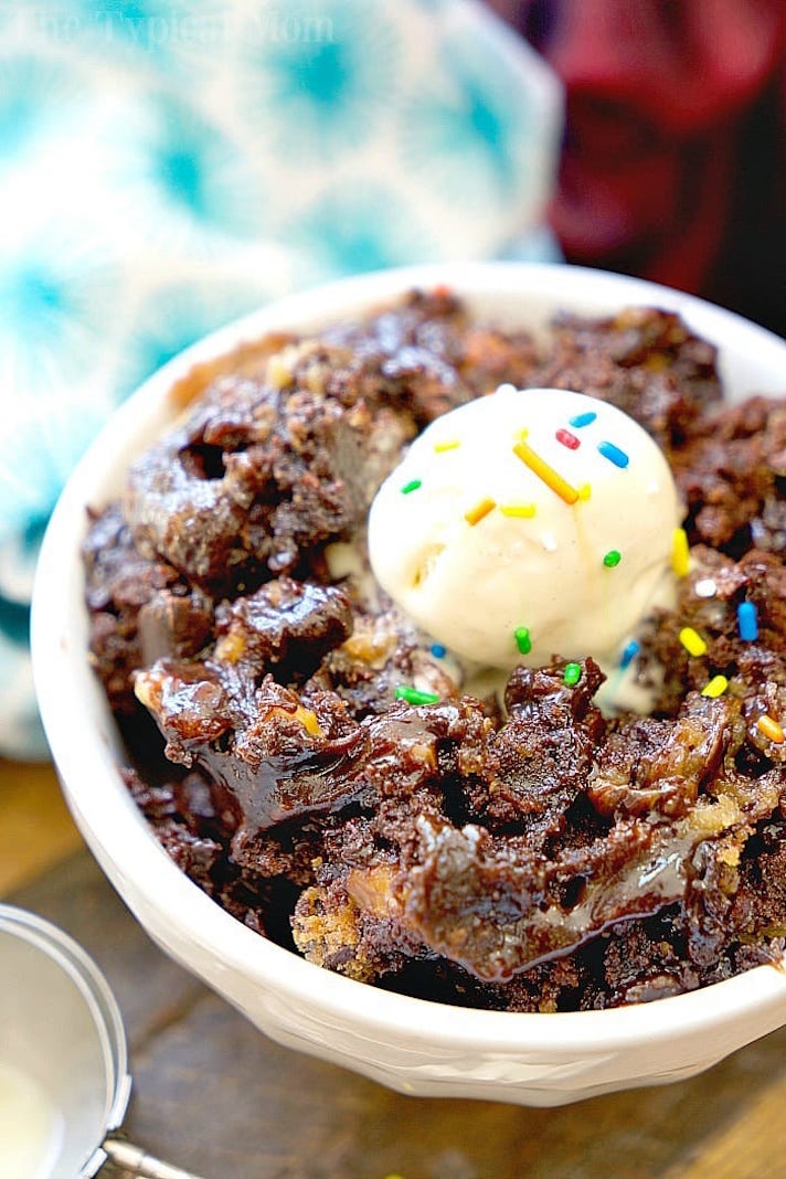 STYLECASTER | 17 Slow-Cooker Snacks That Really Speak To Your PMS Cravings | Brownie Cookie