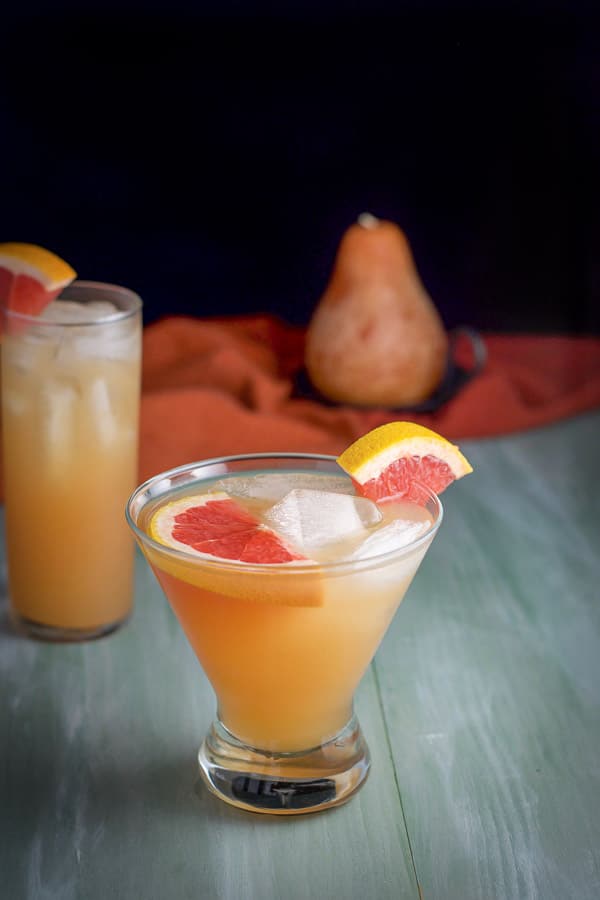 STYLECASTER | 16 Elderflower Liqueur Cocktails to Take Your Summer From Boring to Boozy