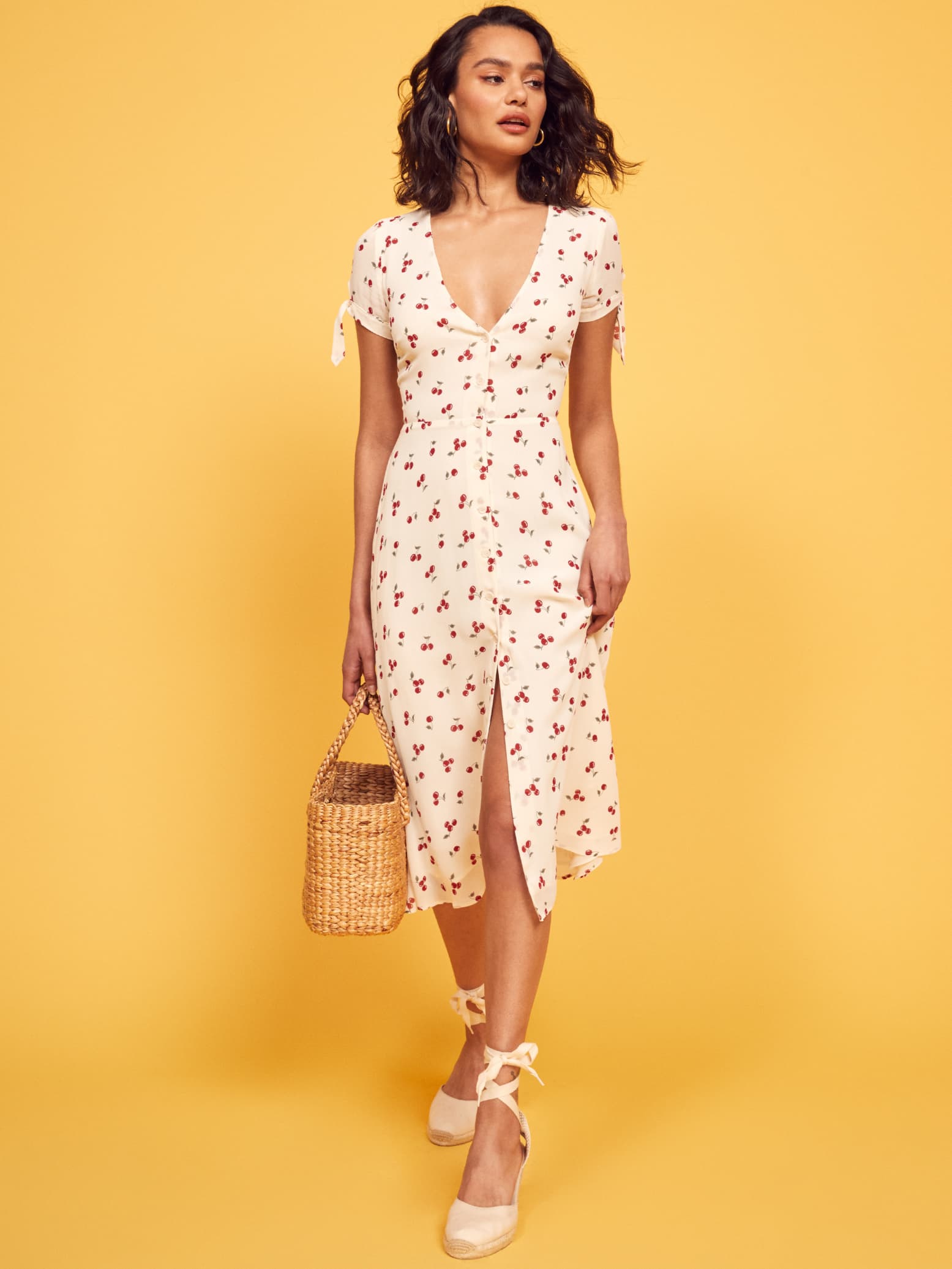 Reformation's Only Has 2 Sales a Year & The First One is Finally Here | STYLECASTER