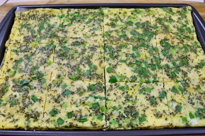 STYLECASTER | 17 Make-Ahead Breakfast Recipes That Make Mornings Much Easier | Sheet Pan Scrambled Eggs