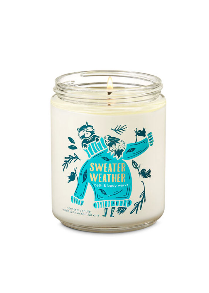 5 Products Our Senior Beauty Editor Always Keeps at Her Desk | STYLECASTER