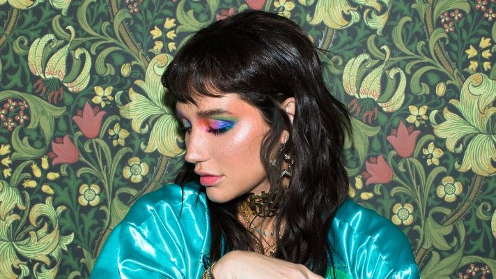 kesha eyeshadow