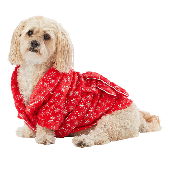 STYLECASTER | 17 Stocking Stuffers for Pets 