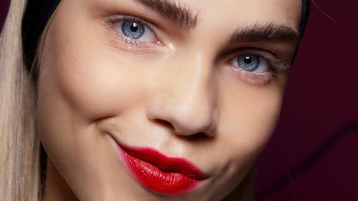 models red lipstick