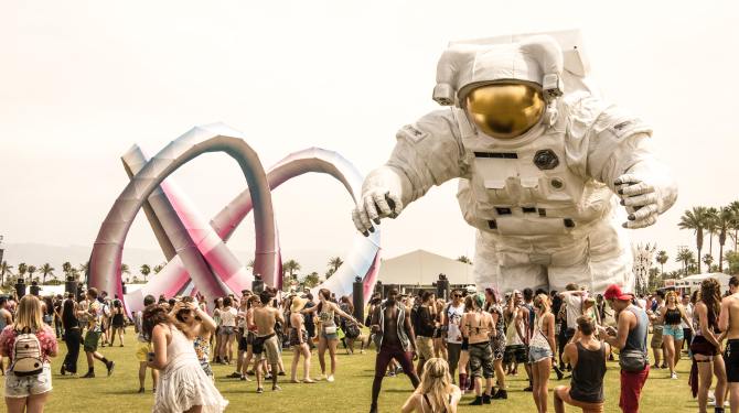 STYLECASTER | best zoom backgrounds Coachella