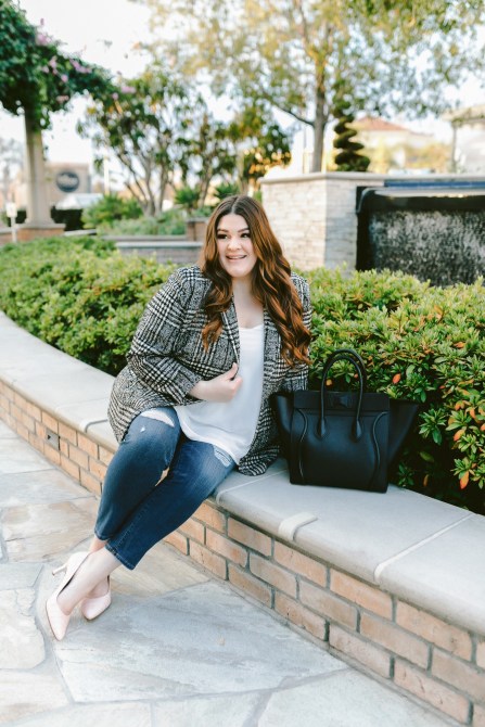 cropped jeans curves to contour