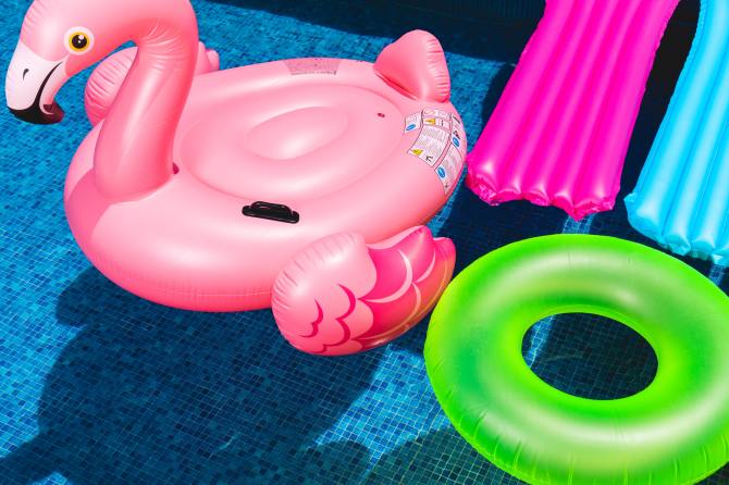 STYLECASTER | Summer Zoom Backgrounds | pool floats