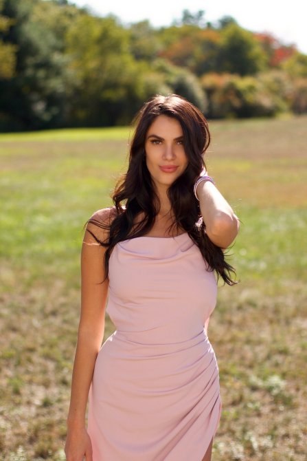 Corrinne: The Bachelor 2021