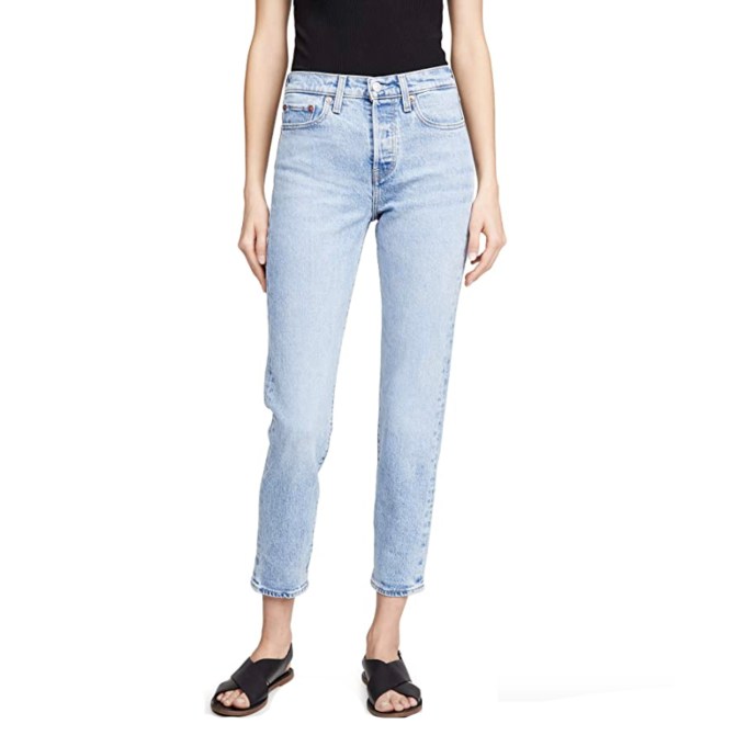 STYLECASTER | Hailey Bieber Levi's Jeans